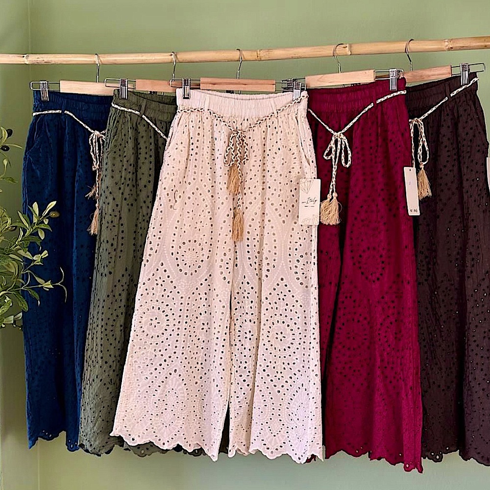 New Boho Eyelet cropped pant- Cream fits s-m